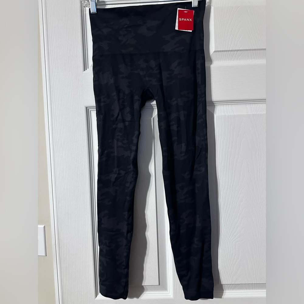 Spanx Seamless Leggings